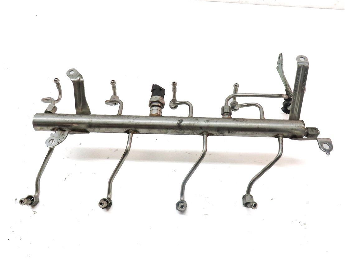 Thumbnail 6: 2011 PORSCHE CAYENNE (958) 4.8L (M48.52) TURBO ENGINE FUEL RAIL w/ LINES