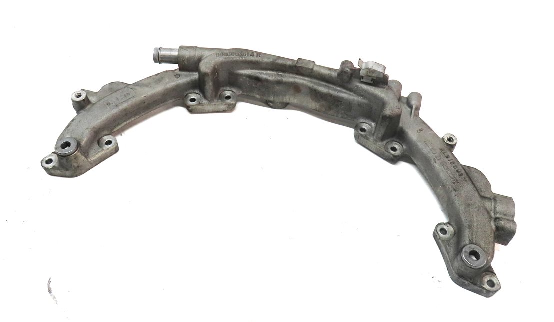 Thumbnail 1: 2011 PORSCHE CAYENNE (958) 4.8L (M48.52) TURBO ENGINE COOLANT CROSSOVER PIPE