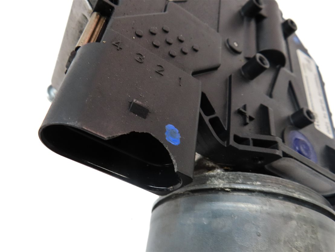Thumbnail 7: 2011-2018 PORSCHE CAYENNE (958) FRONT WINDSHIELD WIPER MOTOR