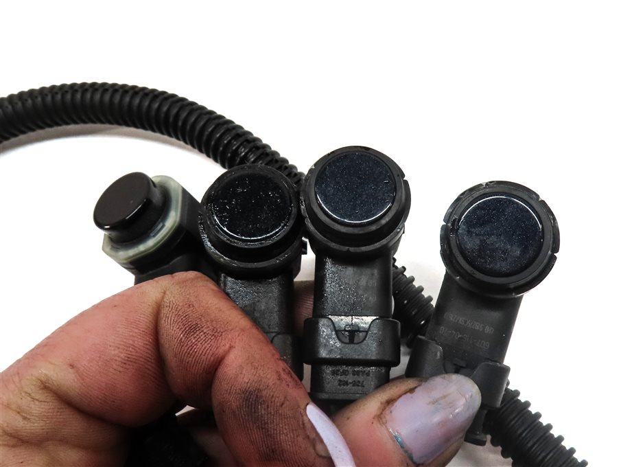 Thumbnail 5: 2011 PORSCHE CAYENNE 958 FRONT PARK ASSIST PDC SENSOR SET 4 (Black) & HARNESS