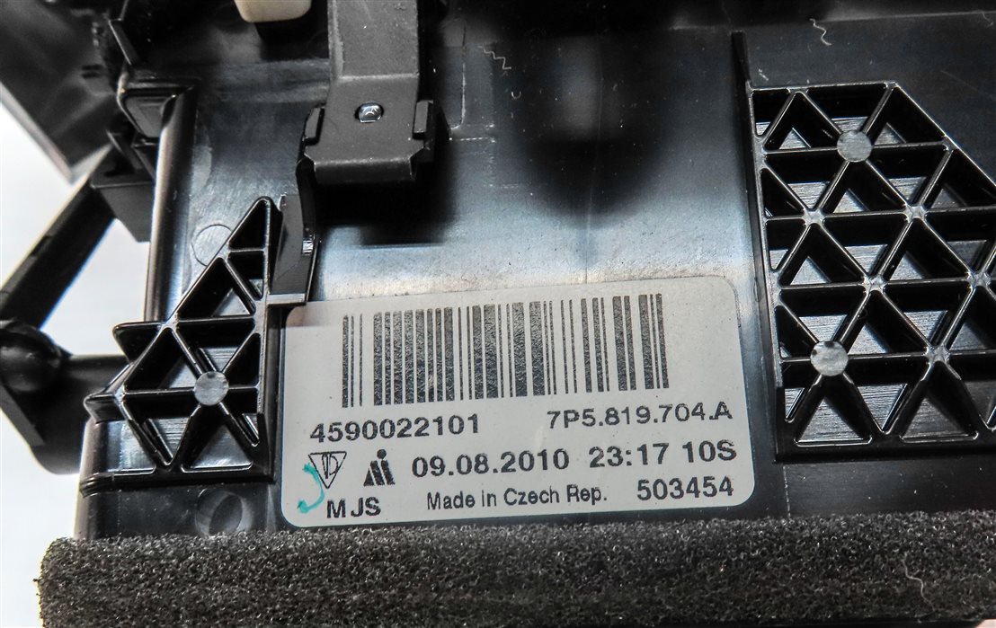 Thumbnail 6: 2011 PORSCHE CAYENNE (958) FRONT FAR RIGHT PASSENGER AC HEATER AIR VENT