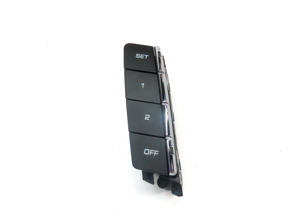 Thumbnail 2: 2011 PORSCHE CAYENNE (958) FRONT RIGHT PASSENGER SEAT MEMORY SWITCH BUTTON PANEL