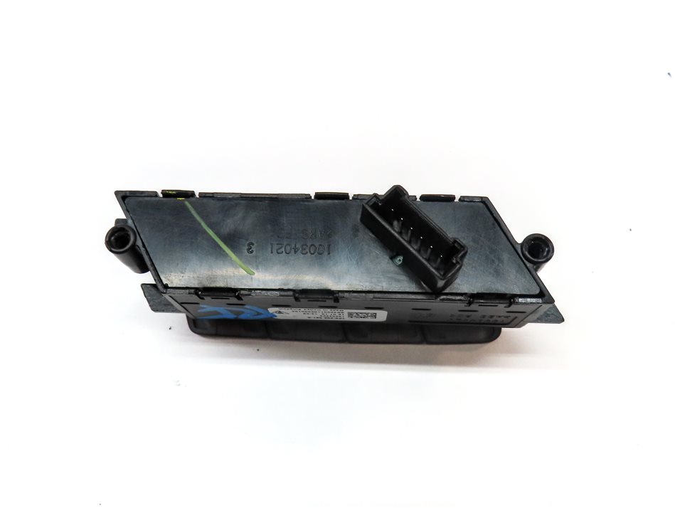 Thumbnail 5: 2011 PORSCHE CAYENNE (958) FRONT RIGHT PASSENGER SEAT MEMORY SWITCH BUTTON PANEL