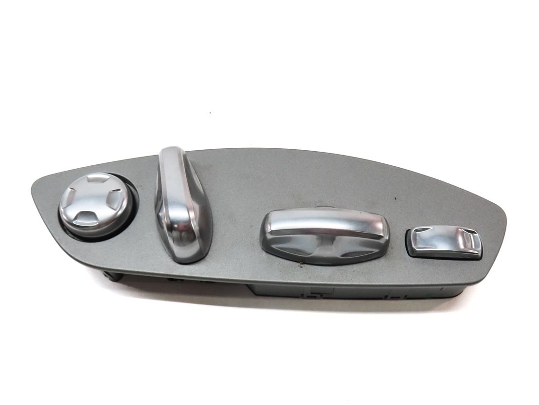 Thumbnail 2: 2011 PORSCHE CAYENNE (958) FRONT RIGHT PASSENGER SEAT ADJUST SWITCH w/ LUMBAR
