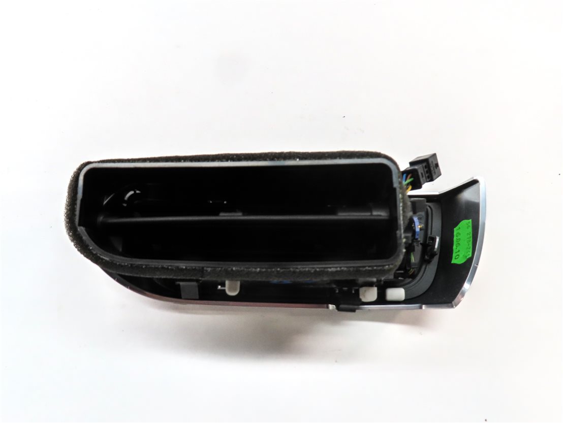 Thumbnail 4: 2011 PORSCHE CAYENNE (958) FRONT CENTER MIDDLE RIGHT AC HEATER AIR VENT