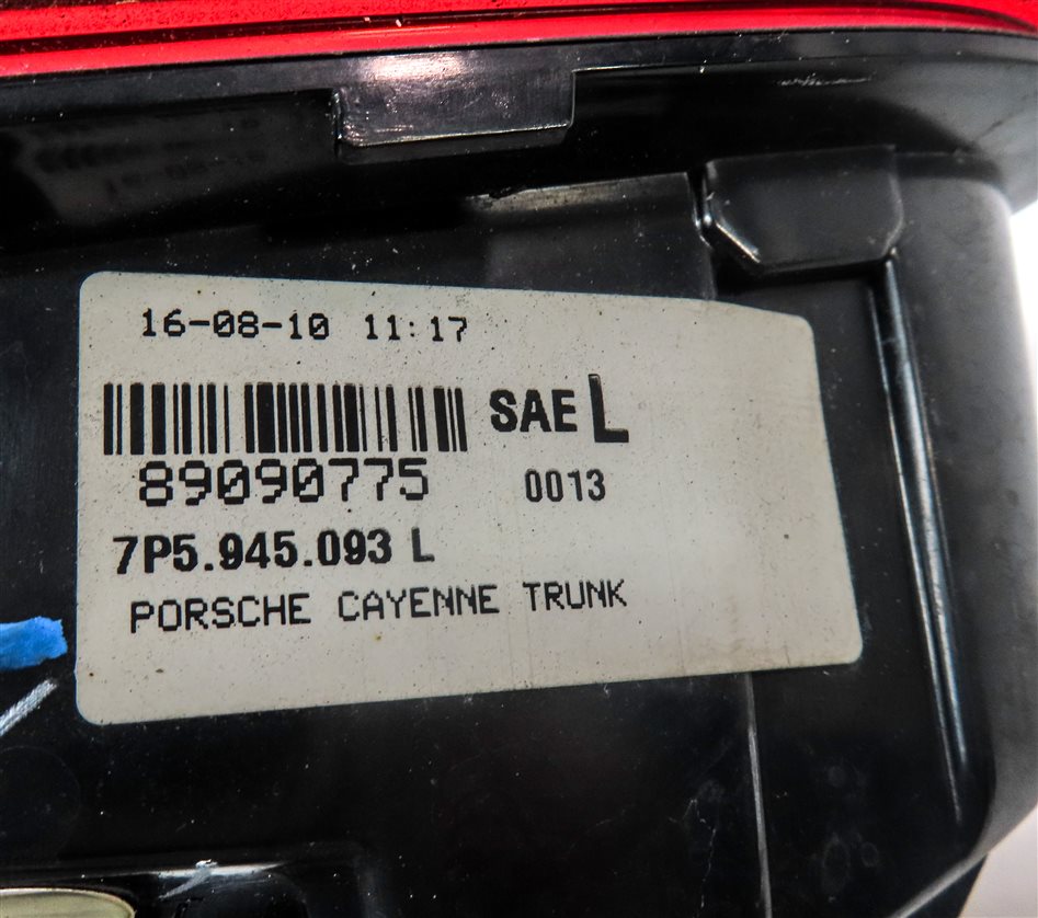 Thumbnail 6: 2011-2014 PORSCHE CAYENNE (958) LEFT DRIVER REAR INNER TAILLIGHT LIGHT LAMP