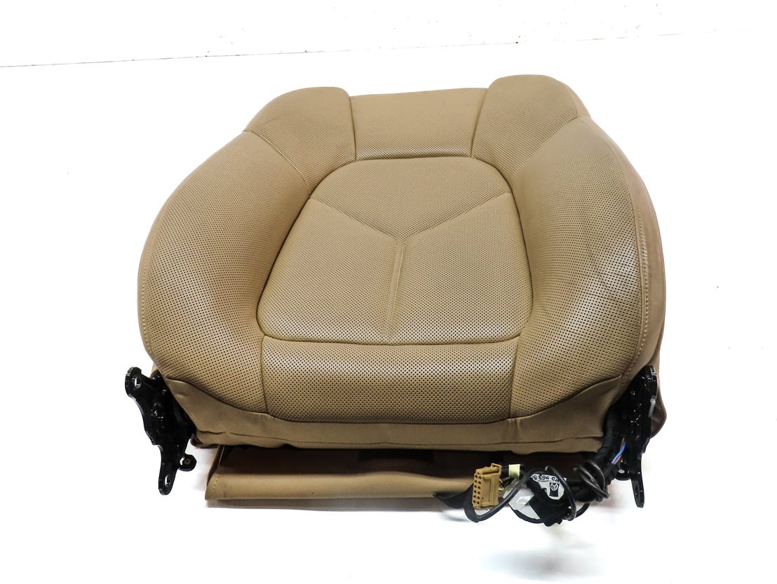 Thumbnail 2: 2011 PORSCHE CAYENNE (958) FRONT LEFT UPPER HEATED VENTED SEAT CUSHION (Beige)
