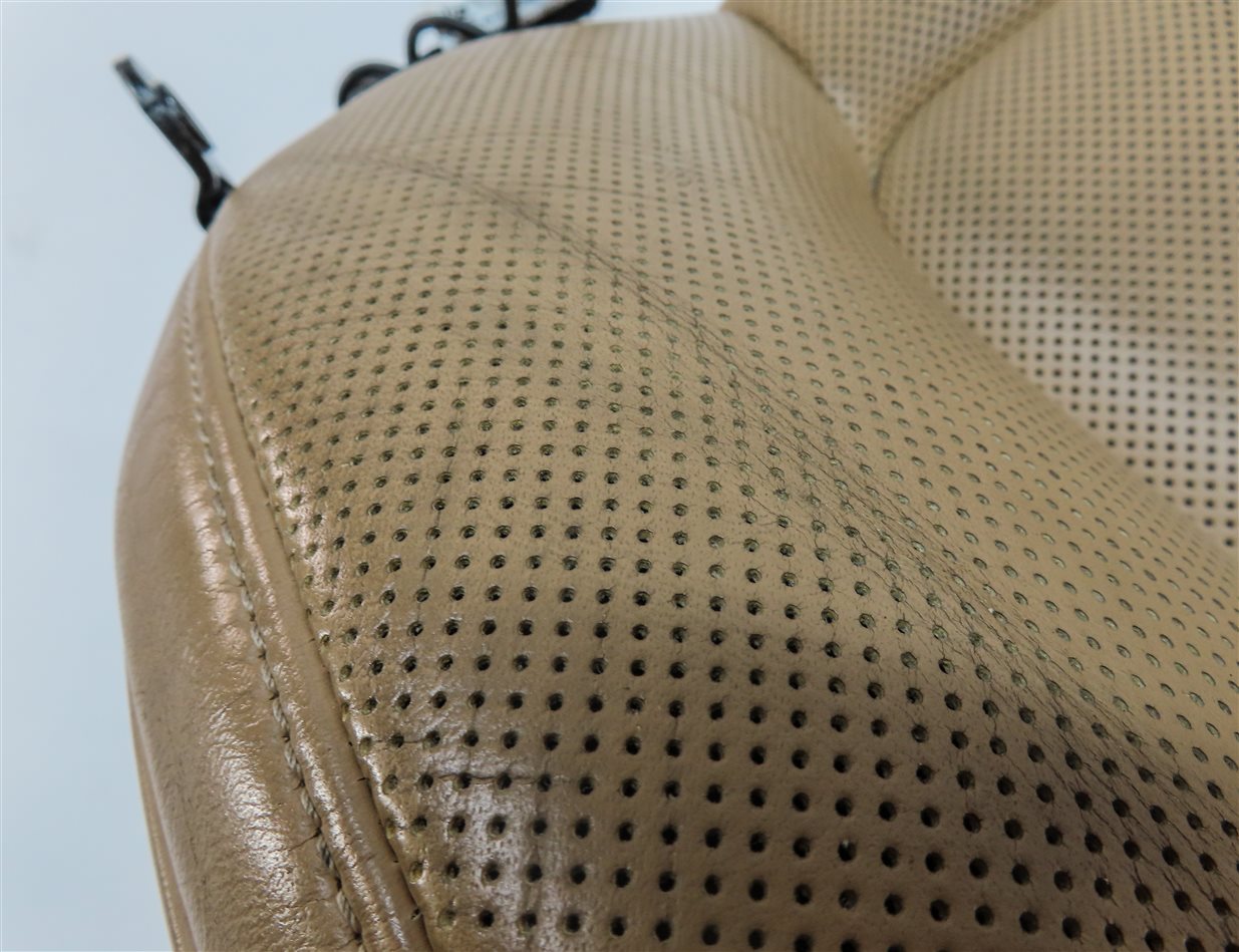 Thumbnail 8: 2011 PORSCHE CAYENNE (958) FRONT LEFT UPPER HEATED VENTED SEAT CUSHION (Beige)