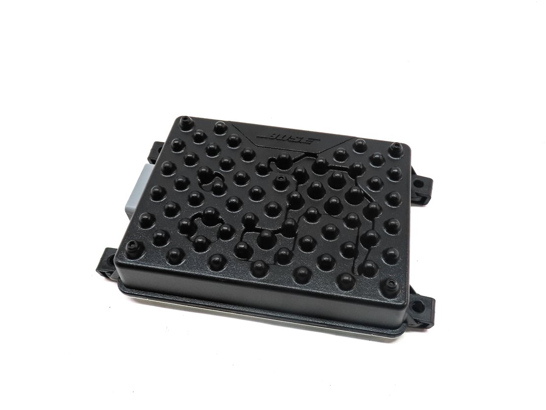 Thumbnail 2: 2011 PORSCHE CAYENNE (958) RADIO STEREO BOSE SUBWOOFER SUB WOOFER AMPLIFIER AMP