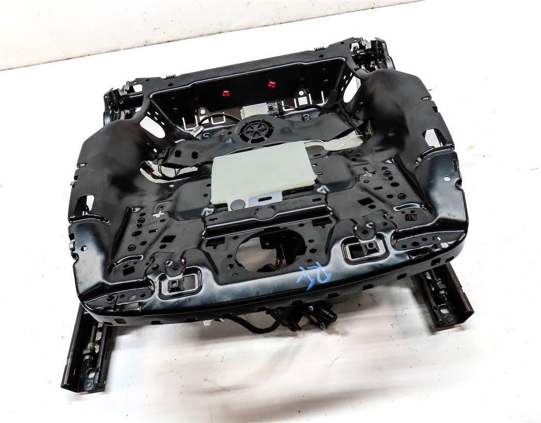 Thumbnail 3: 2011-2018 PORSCHE CAYENNE (958) PASSENGER - 14 WAY MEMORY SEAT TRACK w/ MOTORS