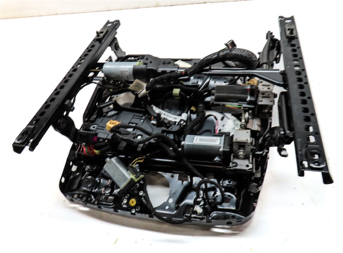 Thumbnail 5: 2011-2018 PORSCHE CAYENNE (958) PASSENGER - 14 WAY MEMORY SEAT TRACK w/ MOTORS