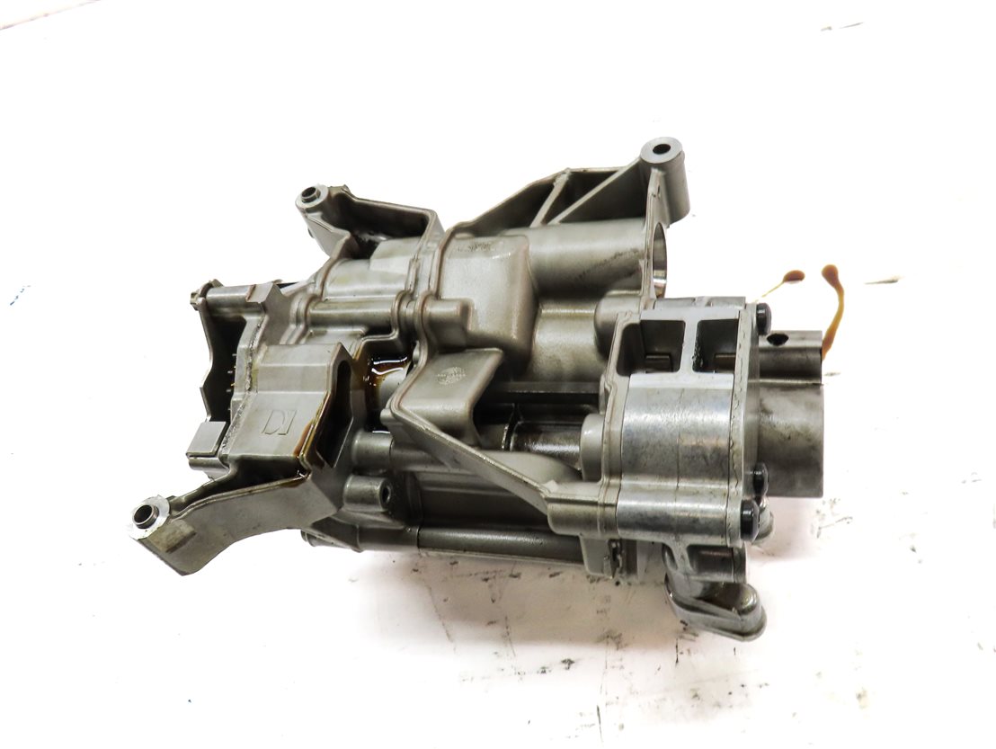 Thumbnail 2: 2011 PORSCHE CAYENNE (958) 4.8L (M48.52) TURBO ENGINE OIL PUMP