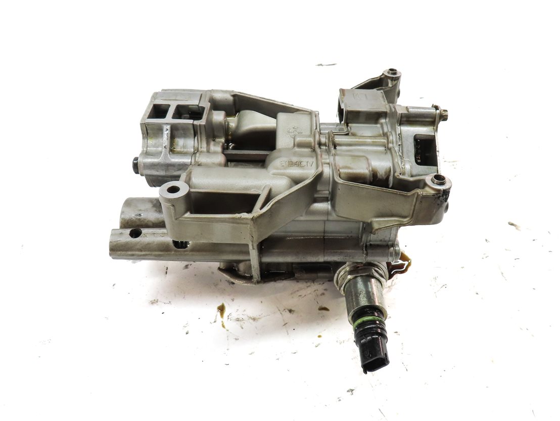 Thumbnail 6: 2011 PORSCHE CAYENNE (958) 4.8L (M48.52) TURBO ENGINE OIL PUMP