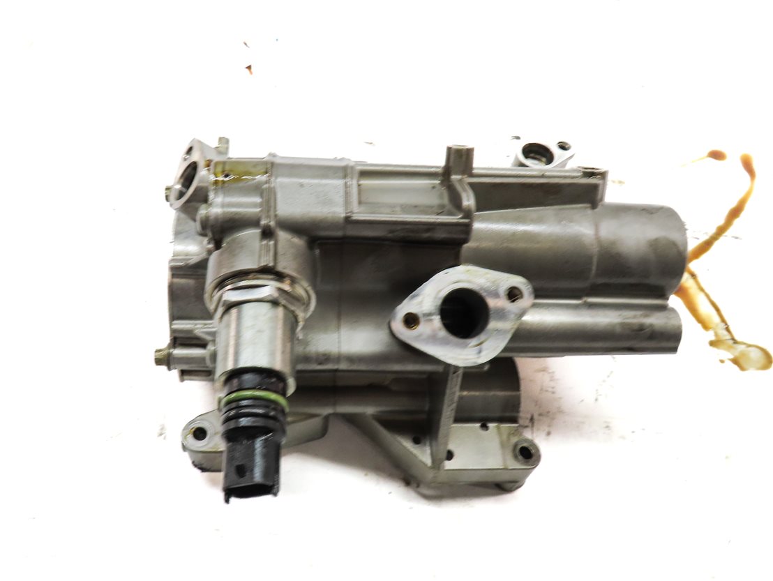 Thumbnail 8: 2011 PORSCHE CAYENNE (958) 4.8L (M48.52) TURBO ENGINE OIL PUMP