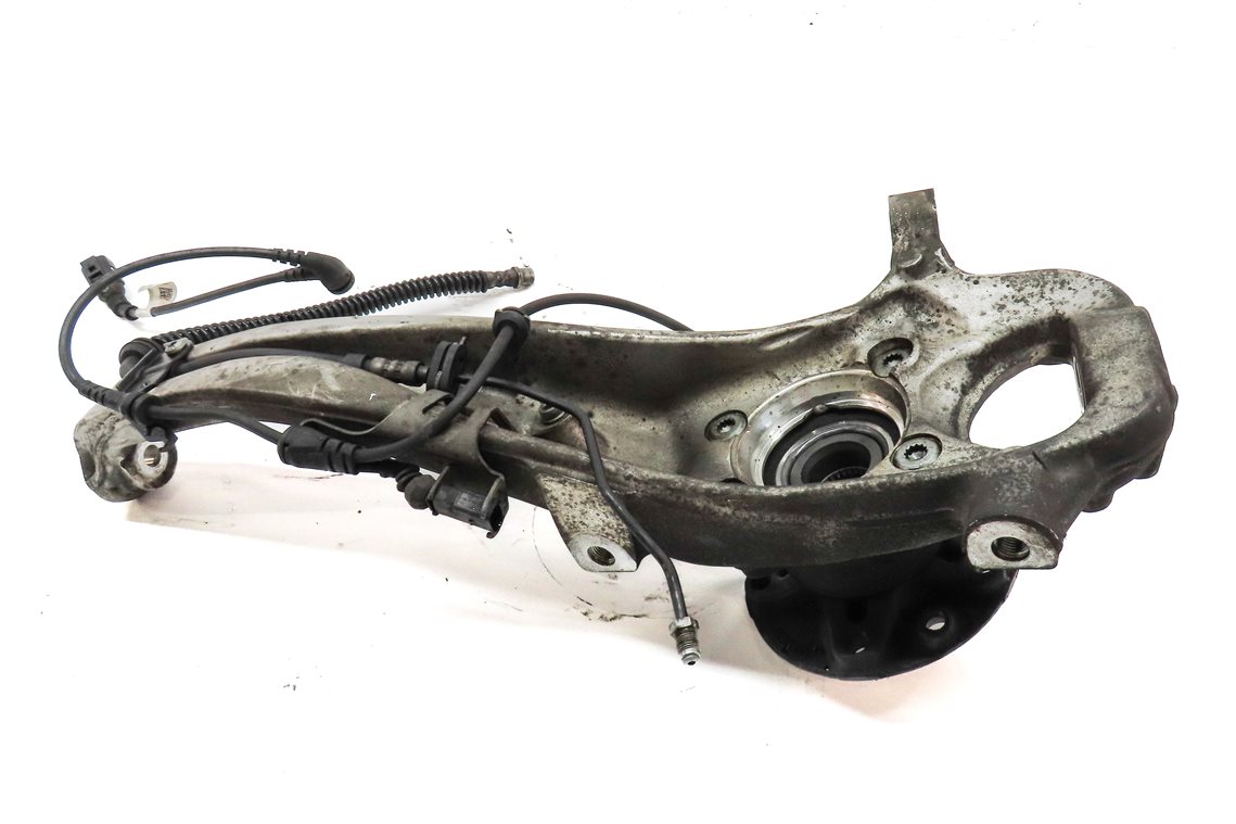 Thumbnail 2: 2011-2018 PORSCHE CAYENNE (958) RIGHT FRONT PASSENGER SPINDLE KNUCKLE HUB