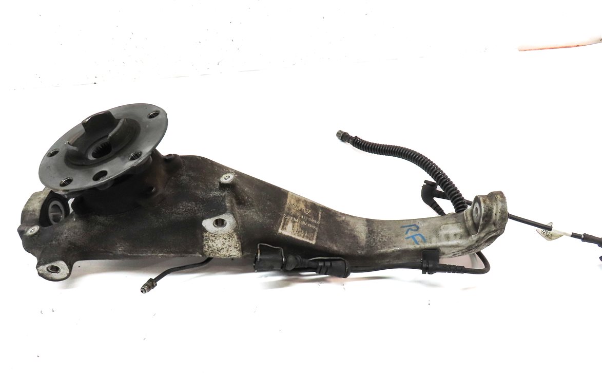 Thumbnail 5: 2011-2018 PORSCHE CAYENNE (958) RIGHT FRONT PASSENGER SPINDLE KNUCKLE HUB