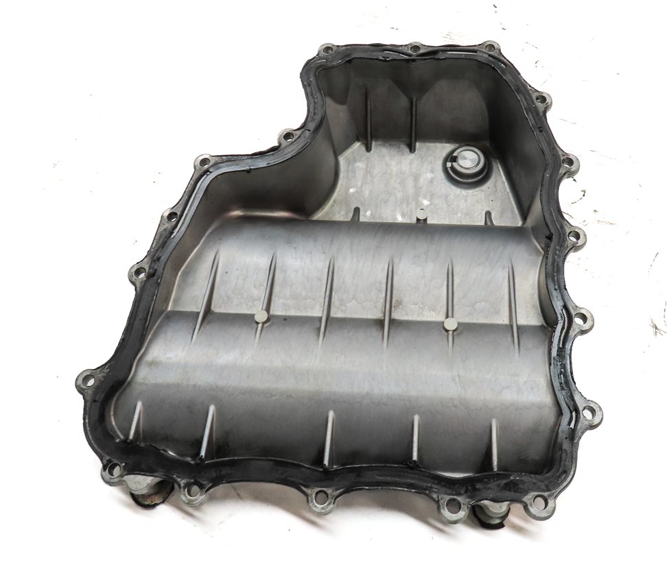 Thumbnail 4: 2011-2018 PORSCHE CAYENNE (958) 4.8L M48 V8 ENGINE - LOWER OIL PAN SUMP