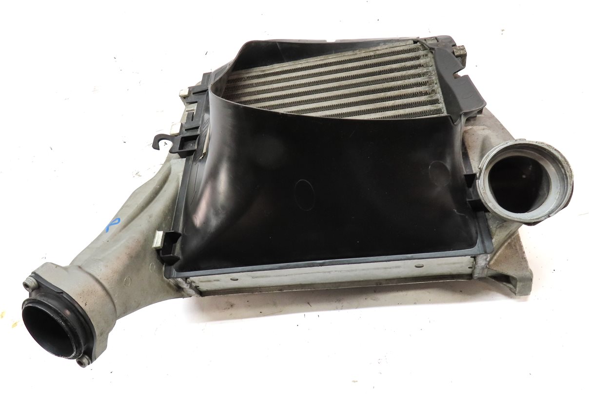 Thumbnail 3: 2011-2018 PORSCHE CAYENNE (958) 4.8L TURBO - RIGHT PASSENGER SIDE INTERCOOLER