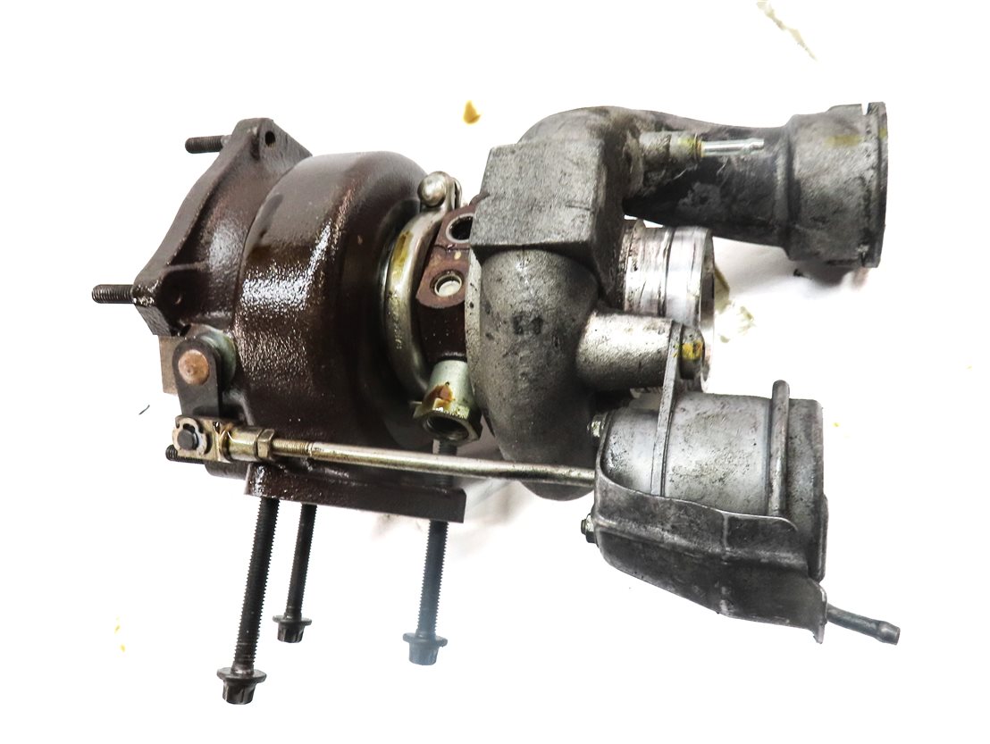 Thumbnail 8: 2008-2018 PORSCHE CAYENNE (957 958) 4.8L TURBO ENGINE - RIGHT TURBOCHARGER