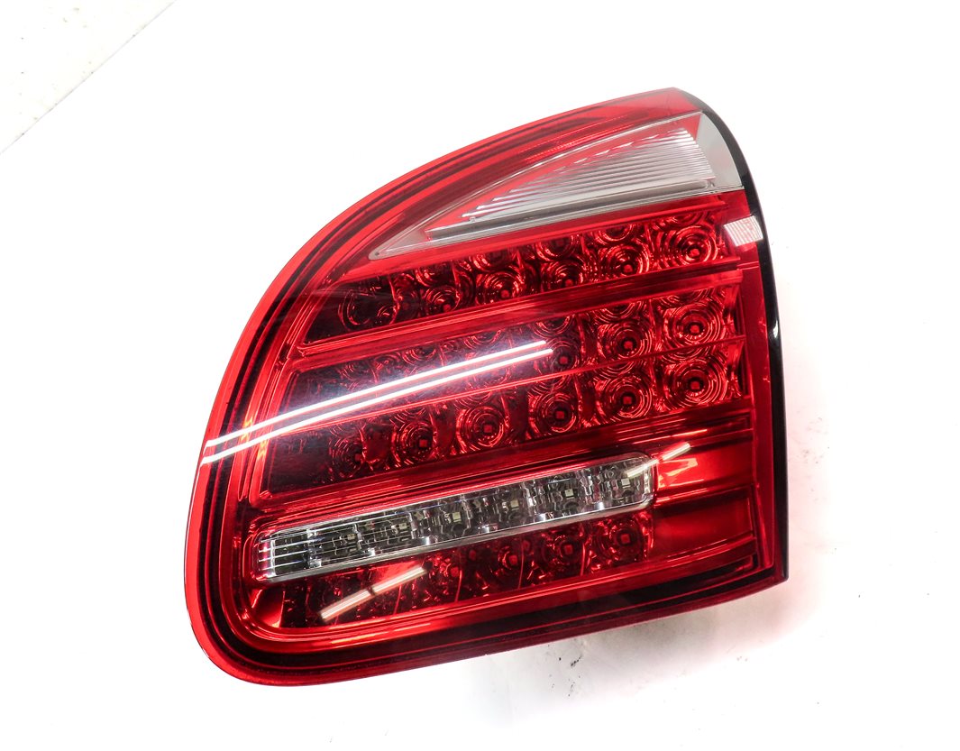 Thumbnail 4: 2011-2014 PORSCHE CAYENNE (958) RIGHT PASSENGER INNER TAILLIGHT LIGHT LAMP