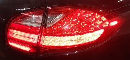 Thumbnail 2: 2011-2014 PORSCHE CAYENNE (958) RIGHT PASSENGER OUTER TAILLIGHT BRAKE LIGHT LAMP