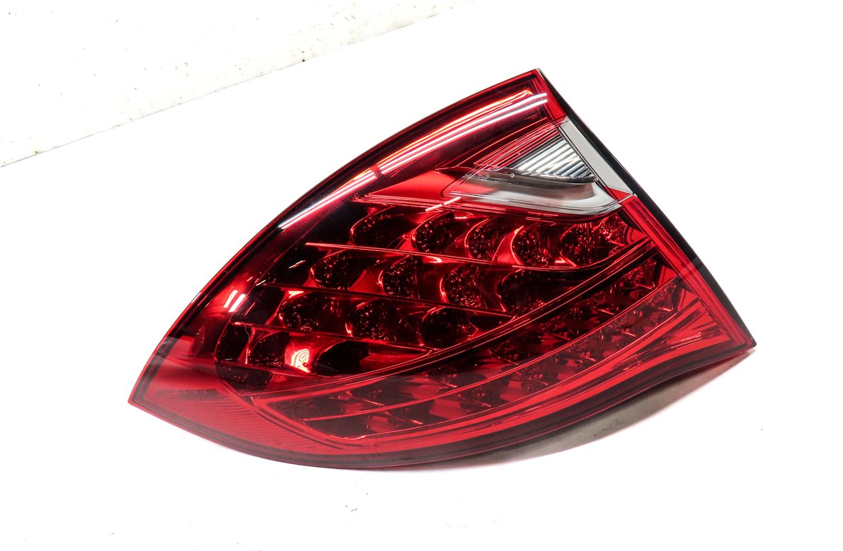 Thumbnail 4: 2011-2014 PORSCHE CAYENNE (958) LEFT DRIVER OUTER TAILLIGHT BRAKE LIGHT LAMP