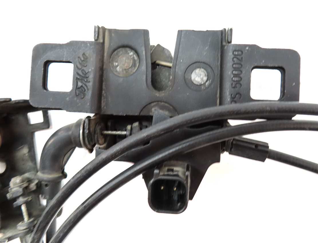 Thumbnail 6: 2013 RANGE ROVER EVOQUE PURE+ (L538) FRONT LEFT & RIGHT LOWER HOOD LATCH SET/2