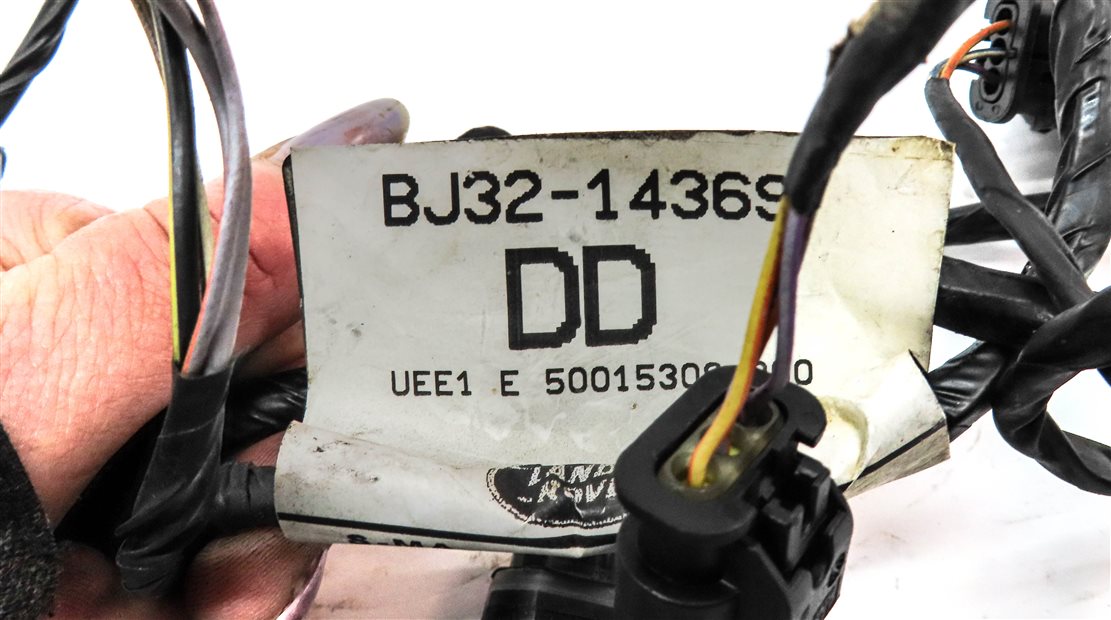Thumbnail 4: 13 RANGE ROVER EVOQUE PURE+ (L538) FRONT PARK ASSIST PDC SENSOR SET/4 w/HARNESS