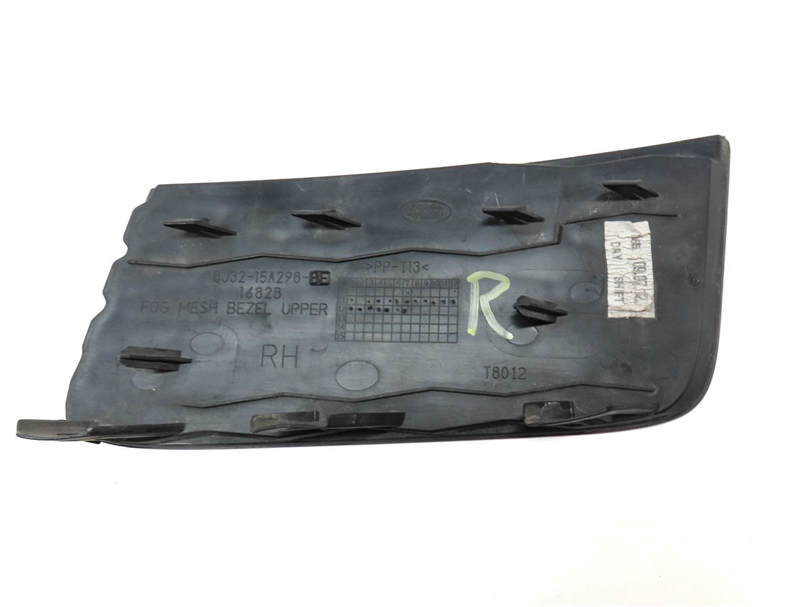 Thumbnail 5: 13 RANGE ROVER EVOQUE L538 FRONT RIGHT PASSENGER BUMPER FOGLIGHT GRILLE TRIM SET