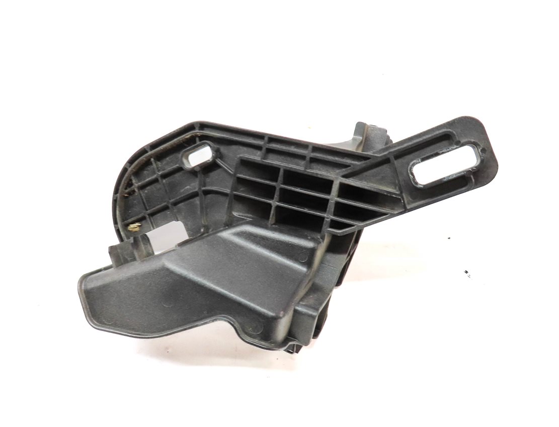Thumbnail 5: 2013 RANGE ROVER EVOQUE (L538) FRONT LEFT DRIVER FENDER MOUNT BRACKET