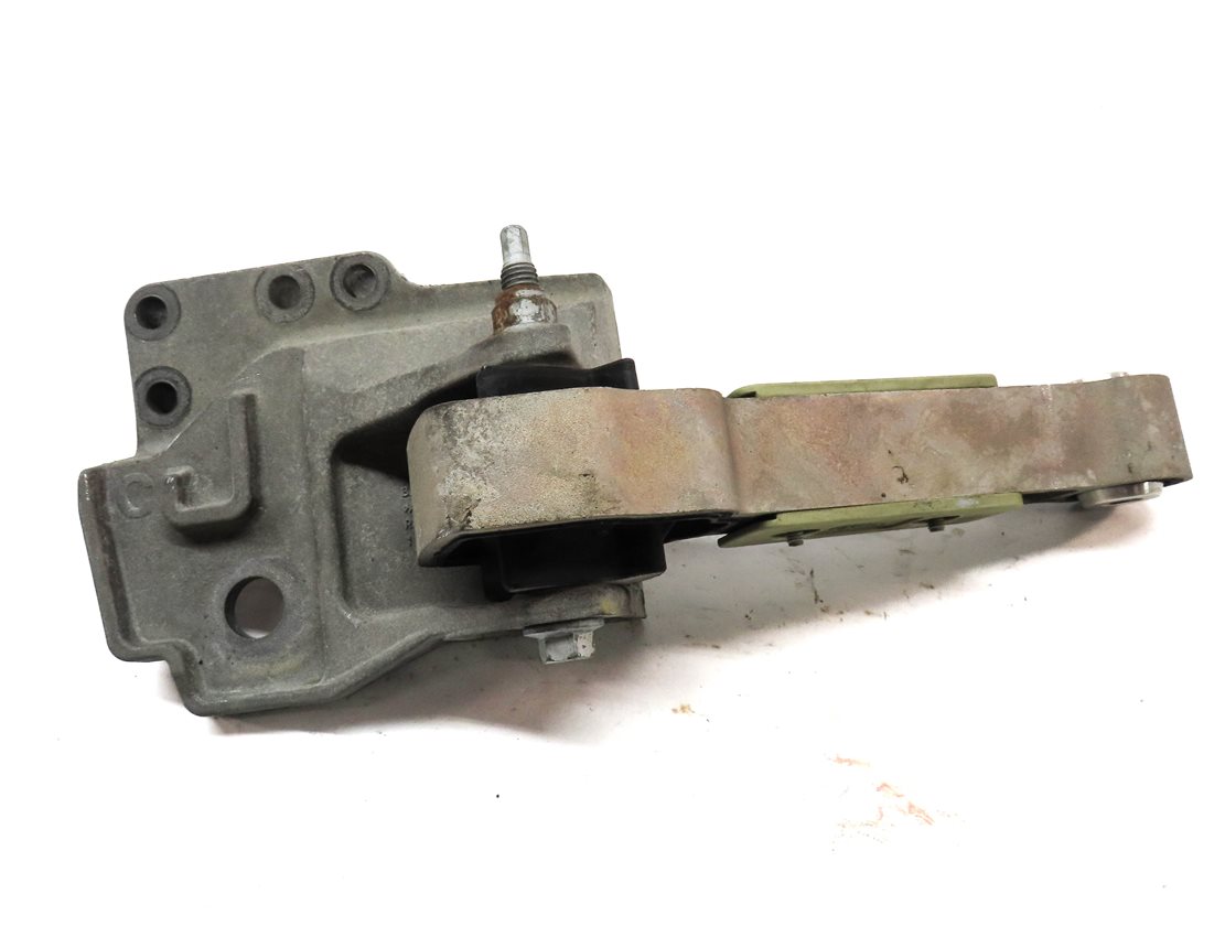 Thumbnail 2: 2013 RANGE ROVER EVOQUE (L538) 2.0L TURBO UPPER ENGINE MOTOR MOUNT BRACKET