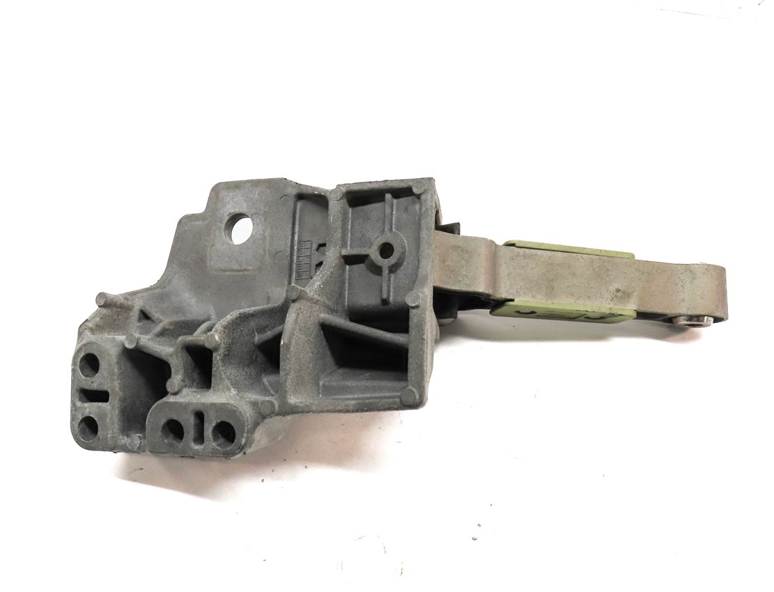 Thumbnail 5: 2013 RANGE ROVER EVOQUE (L538) 2.0L TURBO UPPER ENGINE MOTOR MOUNT BRACKET
