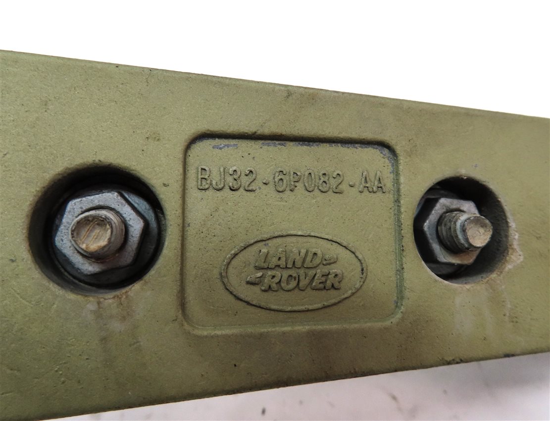 Thumbnail 6: 2013 RANGE ROVER EVOQUE (L538) 2.0L TURBO UPPER ENGINE MOTOR MOUNT BRACKET