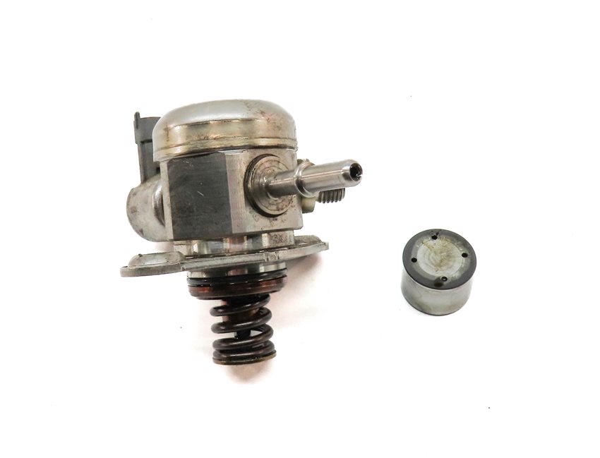 Thumbnail 2: 12-17 LR2 DISCOVERY SPORT RANGE ROVER EVOQUE (L538 L550) HIGH PRESSURE FUEL PUMP