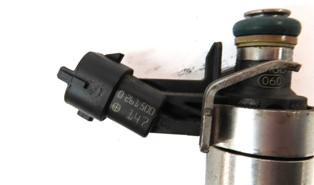 Thumbnail 4: 12-17 LR2 DISCOVERY SPORT RANGE ROVER EVOQUE (L538 L550) 2.0L FUEL INJECTOR SET4