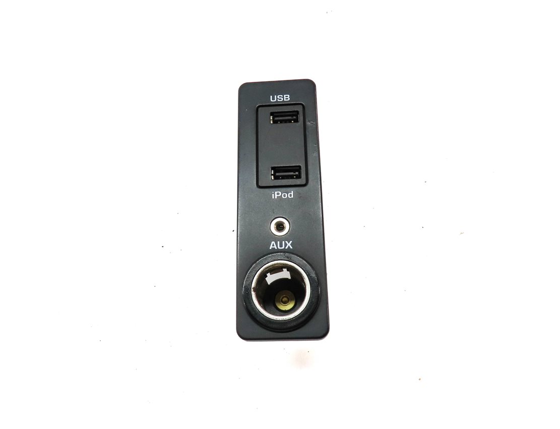 Thumbnail 2: 2013 RANGE ROVER EVOQUE (L538) RADIO STEREO USB iPOD AUX AUDIO INPUT JACK PANEL