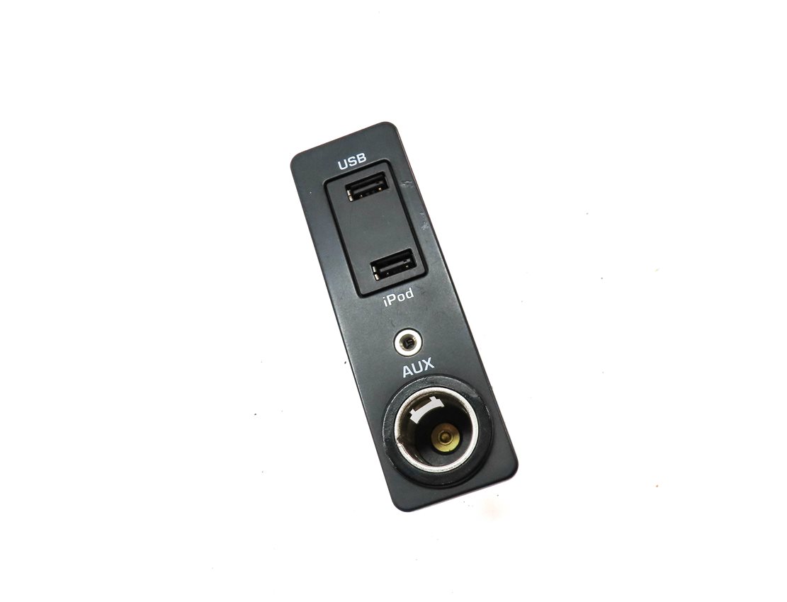 Thumbnail 3: 2013 RANGE ROVER EVOQUE (L538) RADIO STEREO USB iPOD AUX AUDIO INPUT JACK PANEL