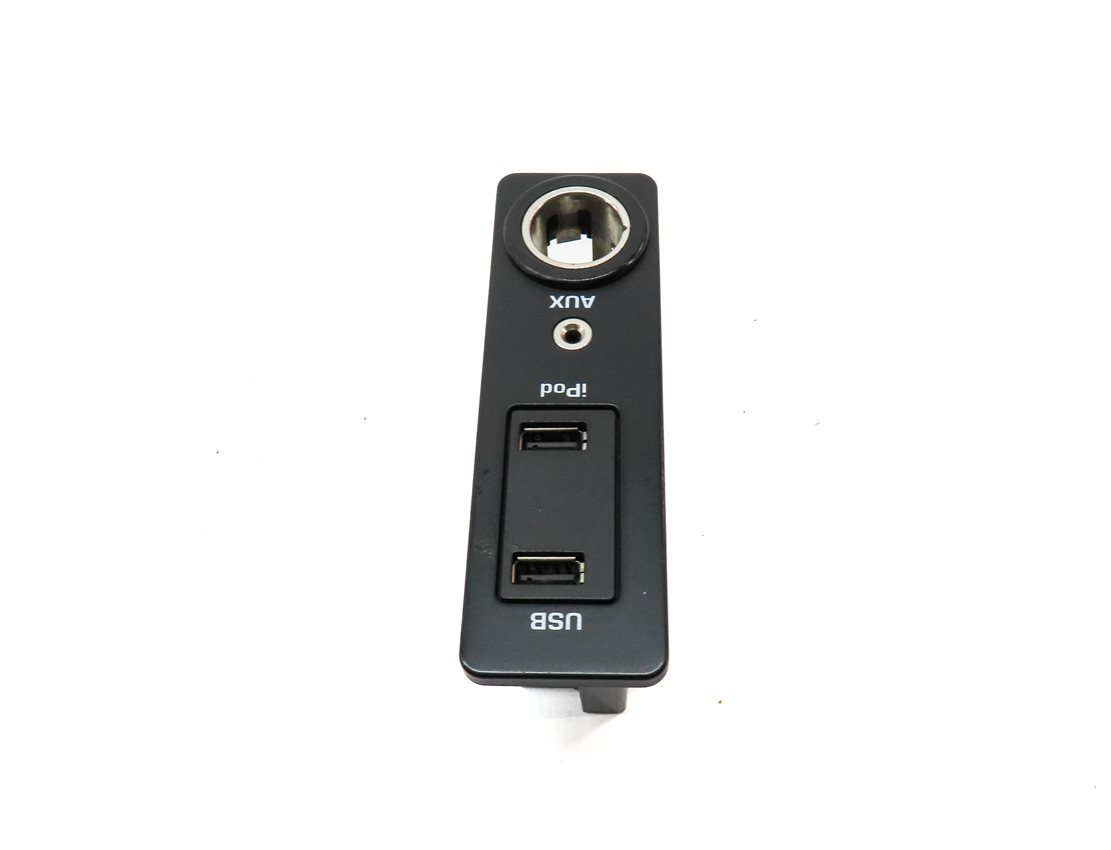 Thumbnail 4: 2013 RANGE ROVER EVOQUE (L538) RADIO STEREO USB iPOD AUX AUDIO INPUT JACK PANEL