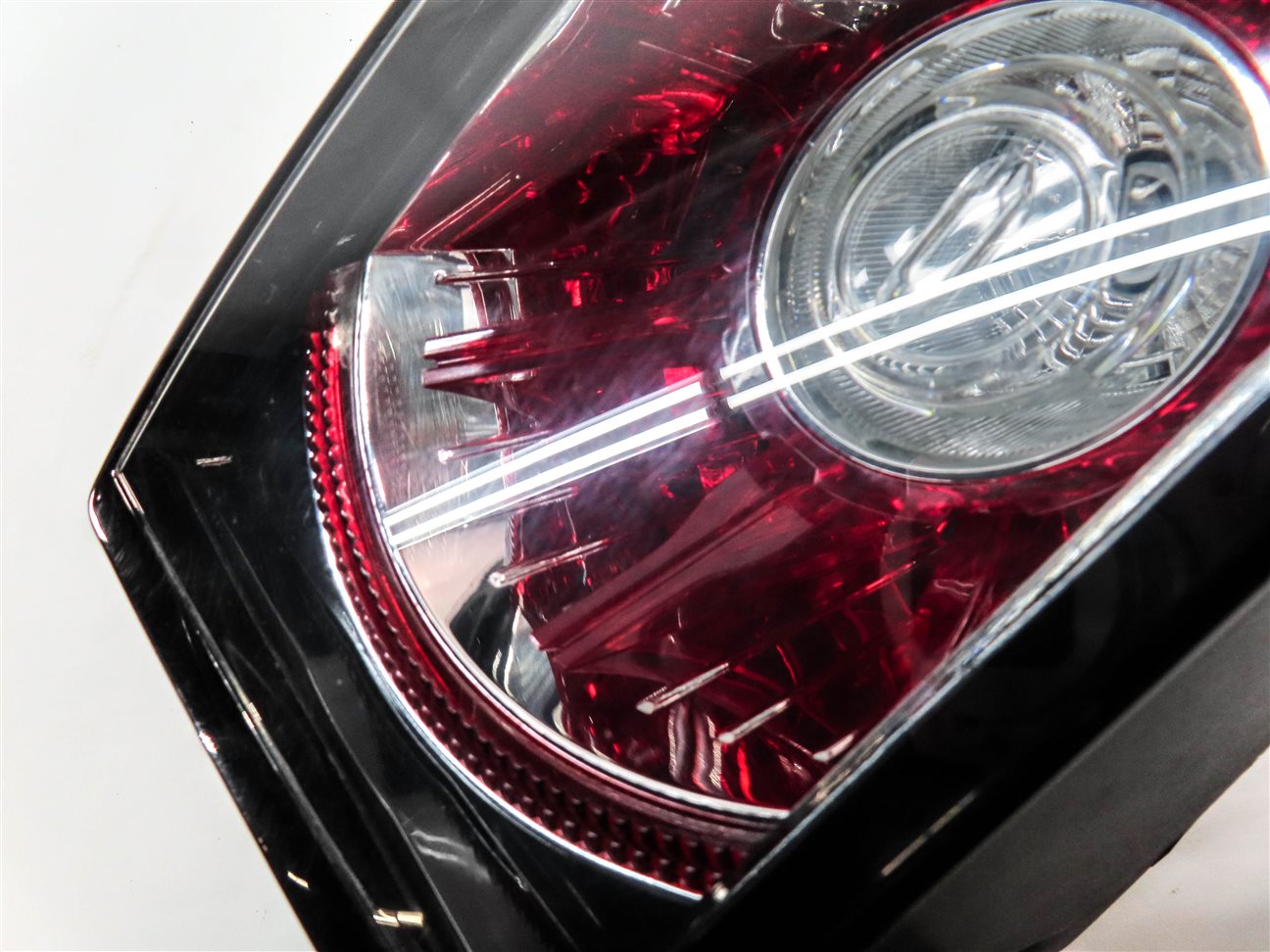 Thumbnail 8: 2012-2015 RANGE ROVER EVOQUE (L538) LEFT DRIVER TAILLIGHT BRAKE LIGHT LAMP