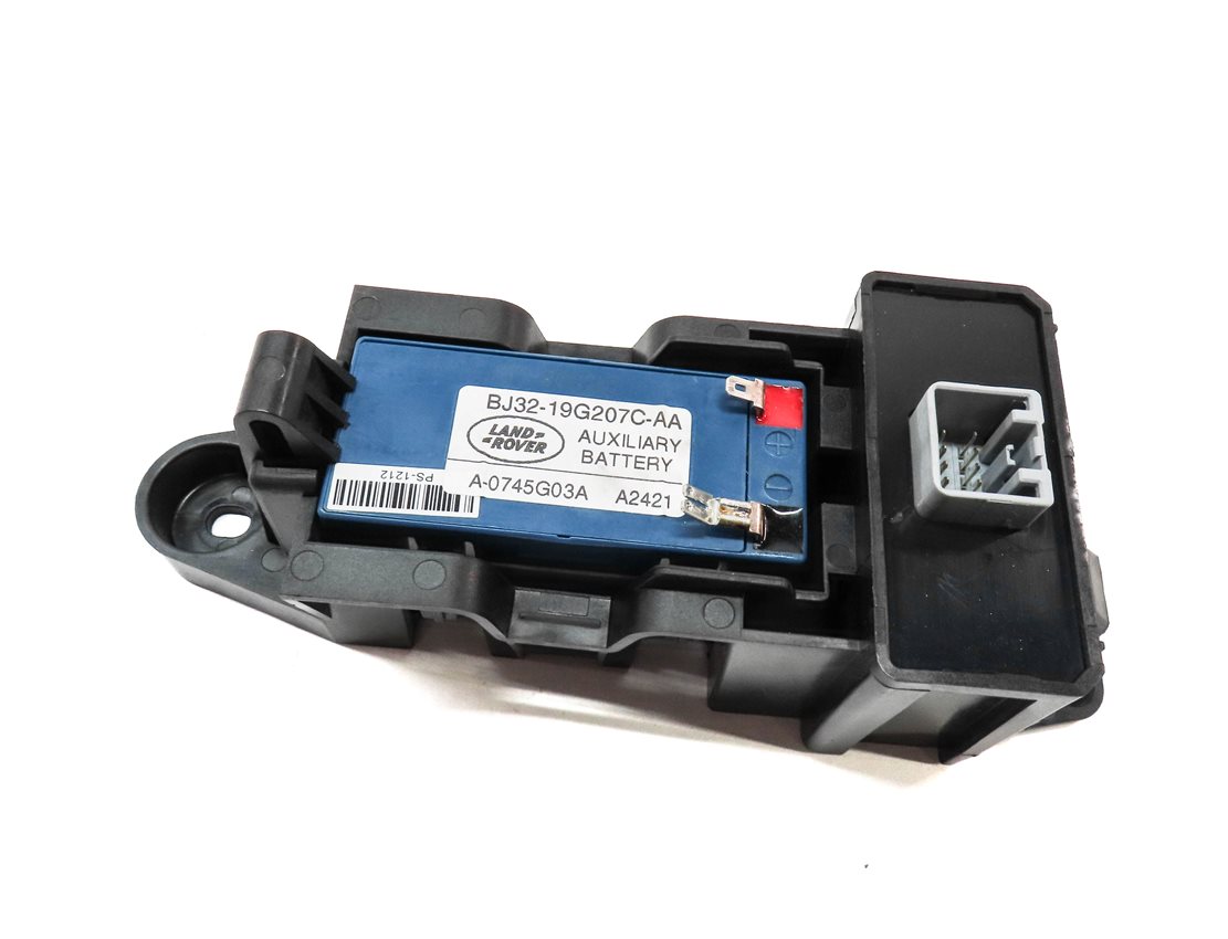 Thumbnail 2: 2013 RANGE ROVER EVOQUE (L538) 2.0L TURBO AUXILIARY BATTERY w/ MOUNT BRACKET