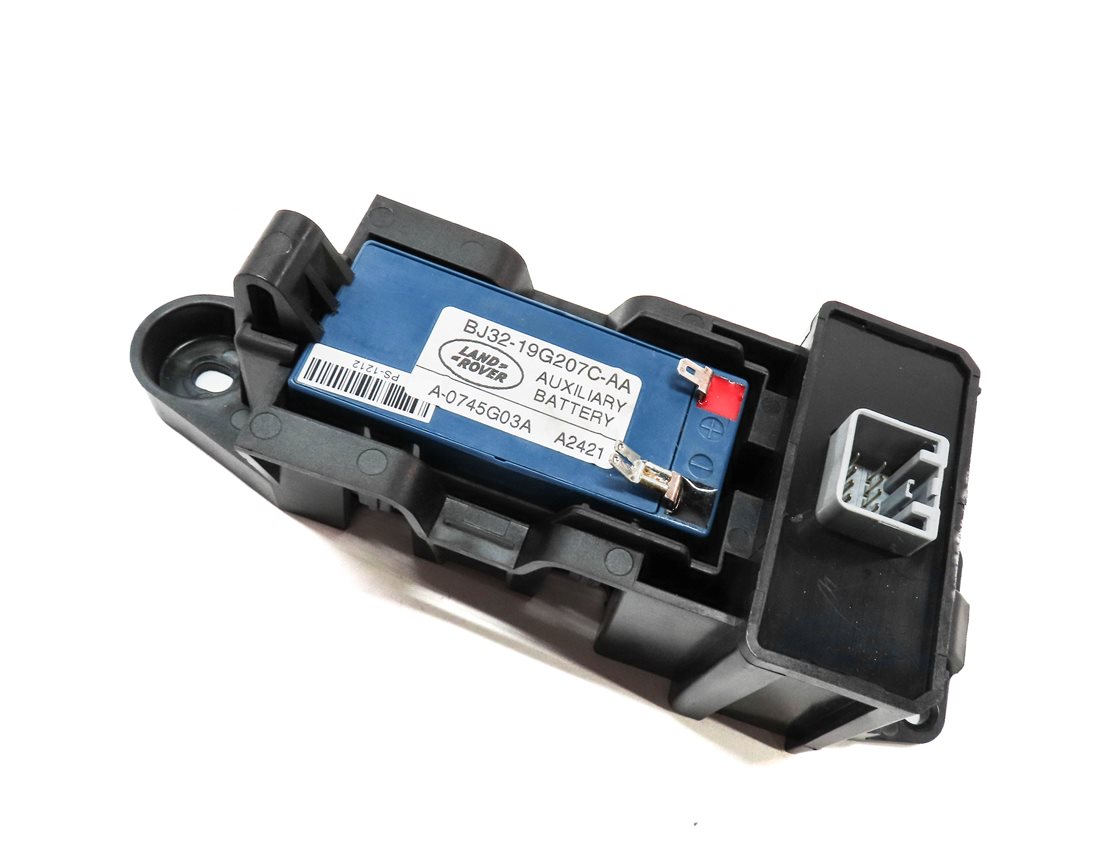 Thumbnail 3: 2013 RANGE ROVER EVOQUE (L538) 2.0L TURBO AUXILIARY BATTERY w/ MOUNT BRACKET