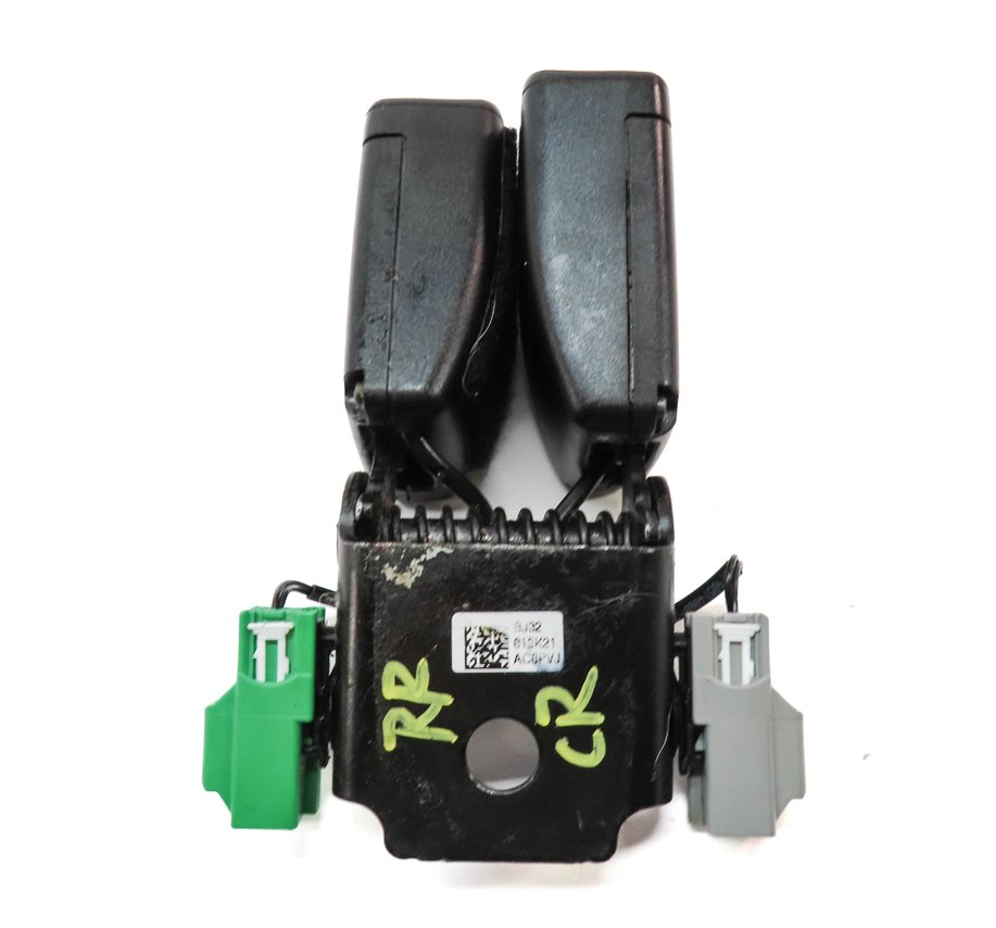 Thumbnail 5: 2013 RANGE ROVER EVOQUE (L538) REAR CENTER RIGHT DUAL SEATBELT BUCKLE w/ BRACKET