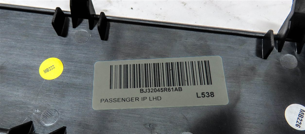 Thumbnail 6: 2013 RANGE ROVER EVOQUE (L538) FRONT RIGHT PASSENGER DASH TRIM PANEL (Satin)