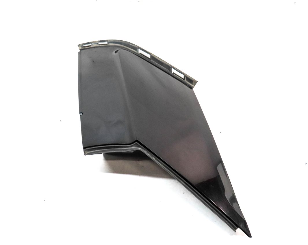 Thumbnail 4: 2013 RANGE ROVER EVOQUE (L538) REAR LEFT PILLAR TRIM (GLOSS BLACK)