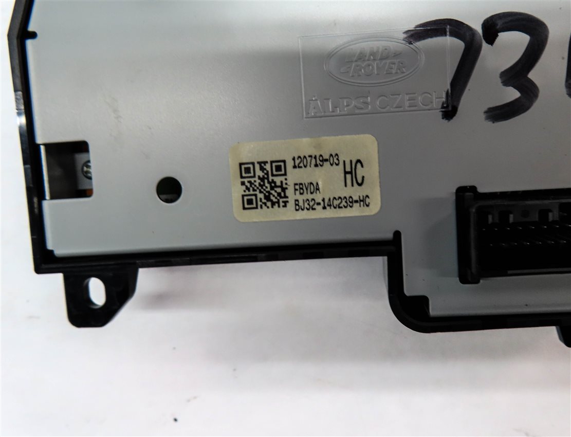 Thumbnail 7: 12-13 RANGE ROVER EVOQUE (L538) HEATER A/C TEMPERATURE CONTROL w/ HEATED SEAT