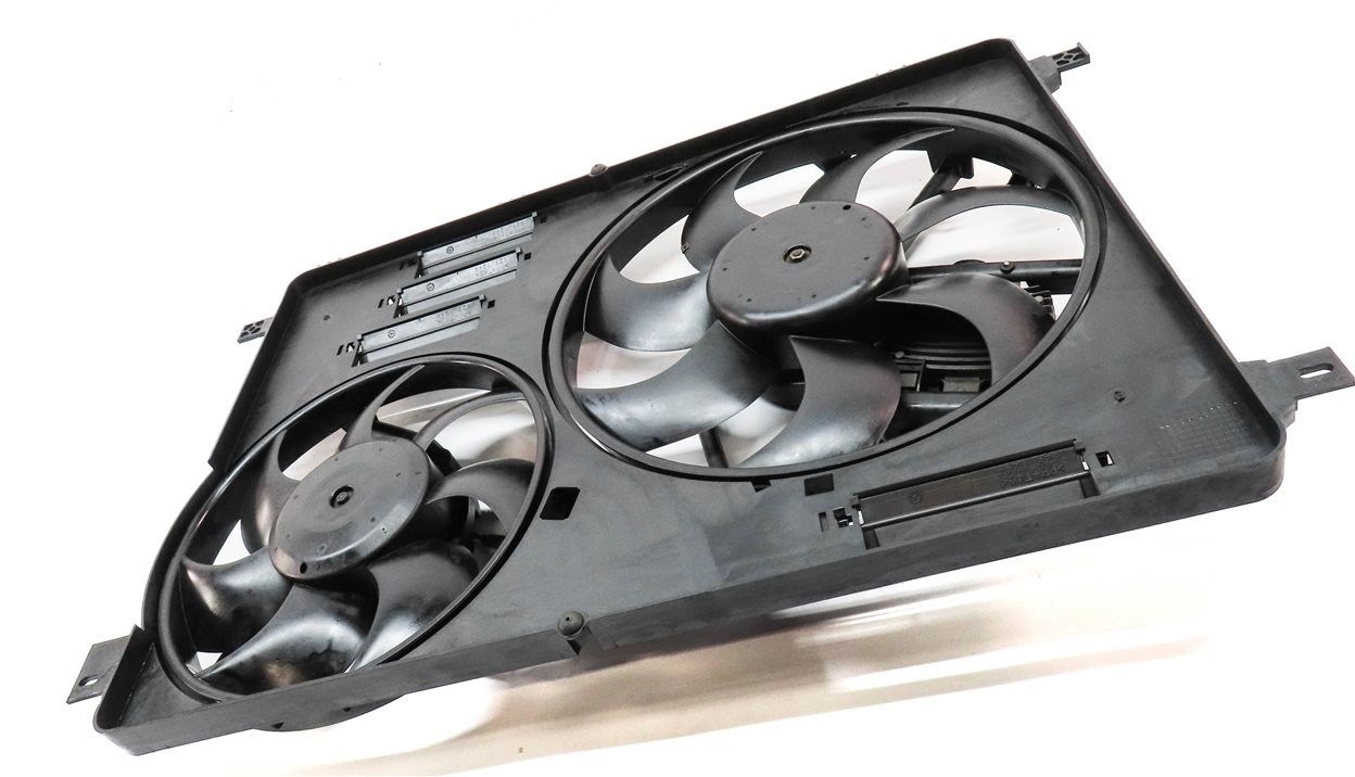 Thumbnail 3: 12-17 LR2 DISCOVERY SPORT RANGE ROVER EVOQUE (L538 L550) RADIATOR COOLING FAN