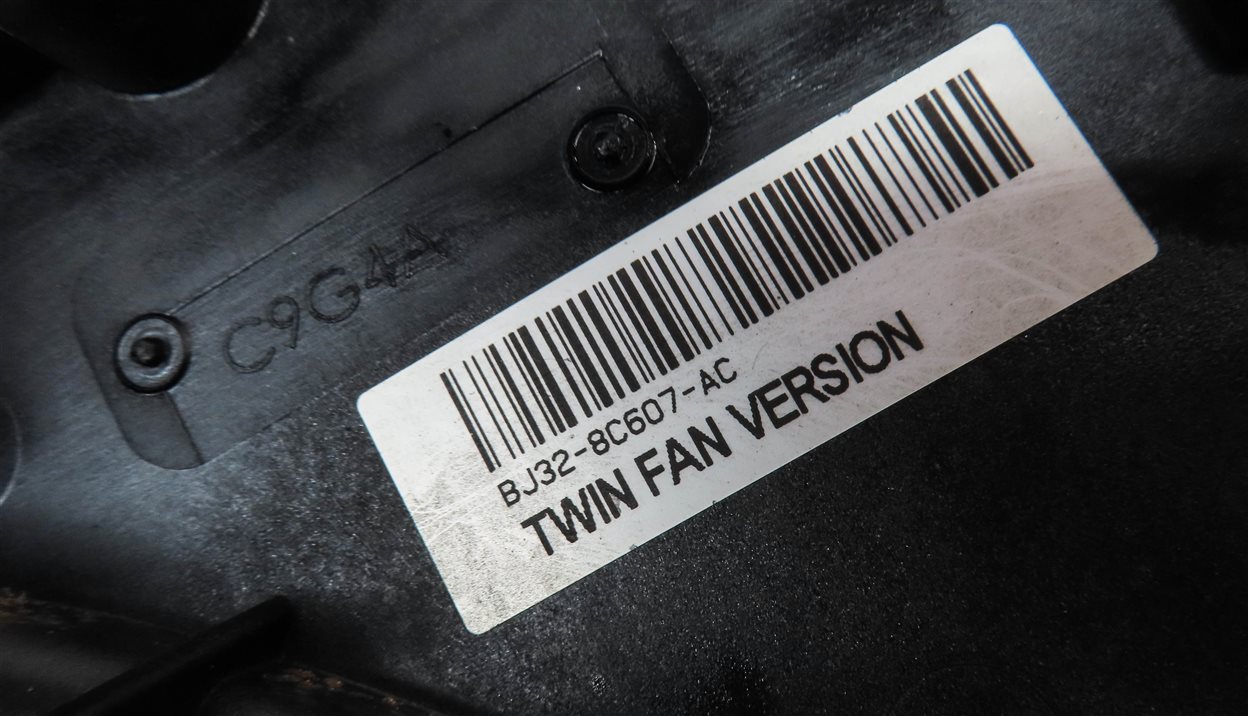 Thumbnail 7: 12-17 LR2 DISCOVERY SPORT RANGE ROVER EVOQUE (L538 L550) RADIATOR COOLING FAN