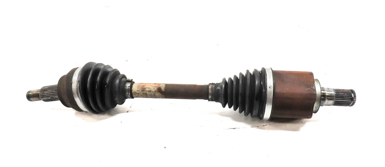 Thumbnail 2: 2012-2017 RANGE ROVER EVOQUE / DISCOVERY SPORT (L538 L550) LEFT FRONT AXLE SHAFT
