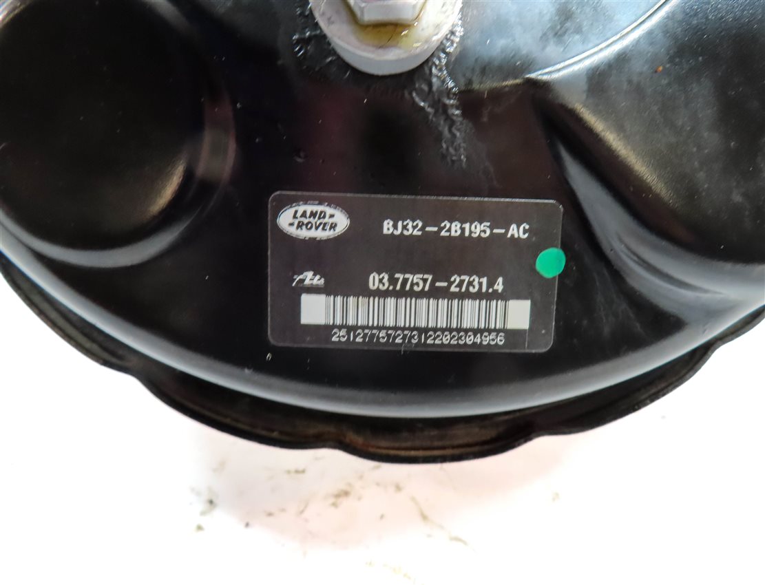 Thumbnail 7: 2012-2015 RANGE ROVER EVOQUE (L538) POWER BRAKE BOOSTER w/ MASTER CYLINDER