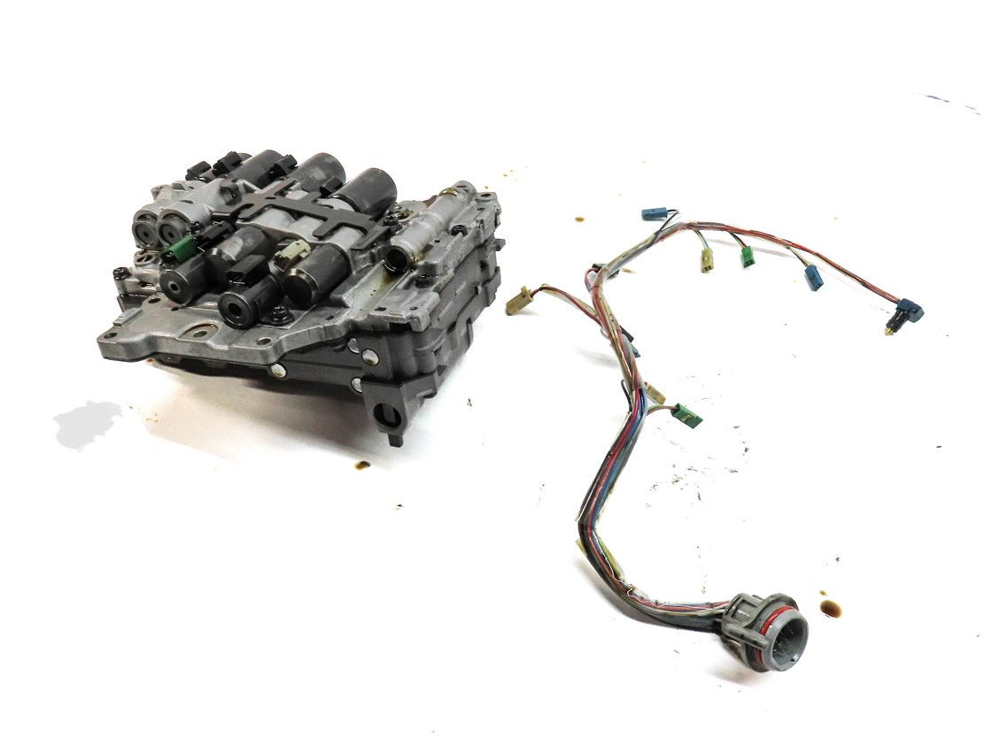 Thumbnail 1: 2012-2015 LAND ROVER LR2 / RANGE ROVER EVOQUE (L538) A/T TRANSMISSION VALVE BODY